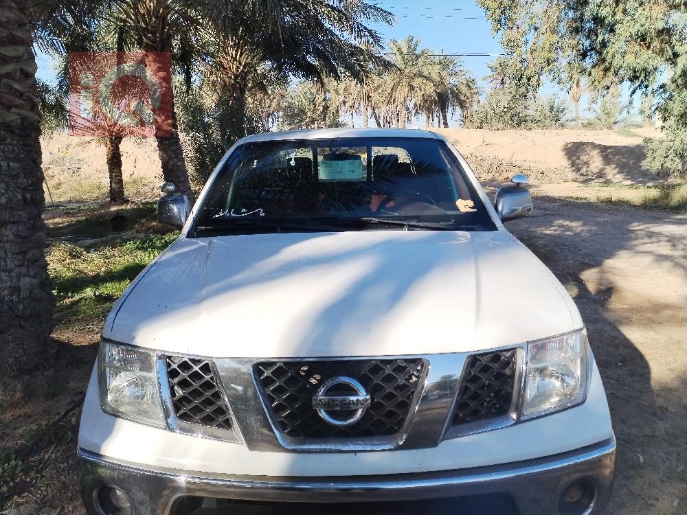 نیسان نەڤارا